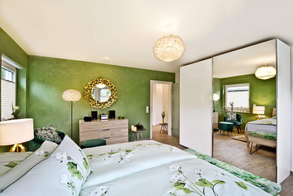 Ferienwohnung Kaminfeuer Schlafzimmer
