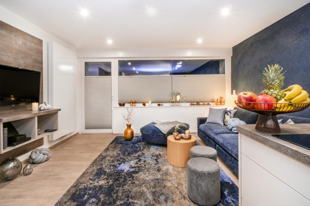 Ferienwohnung Kobaltblau Wohnzimmer